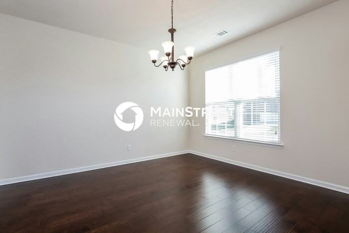 454 Bryce Canyon Way - Photo 4 of 15