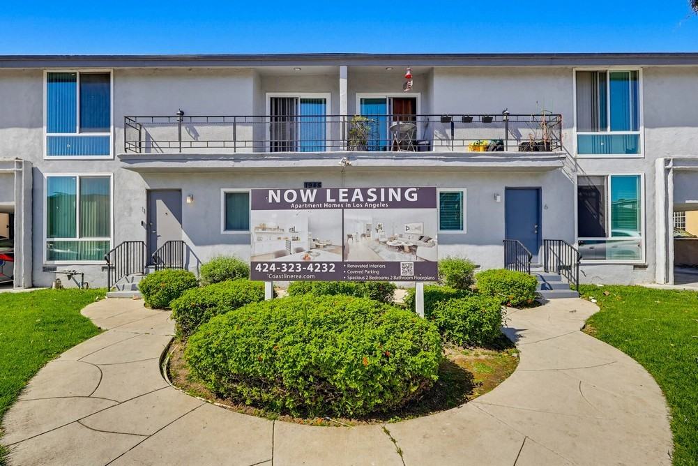 1945 S. Garth Ave - Photo 2 of 50