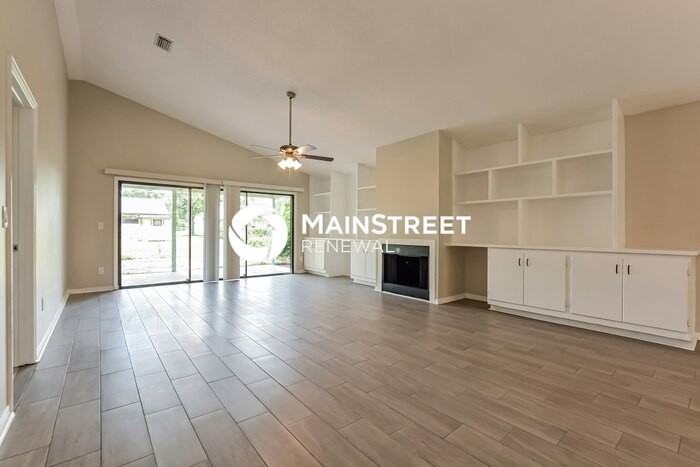 969 Belleflower Dr - Photo 3 of 16