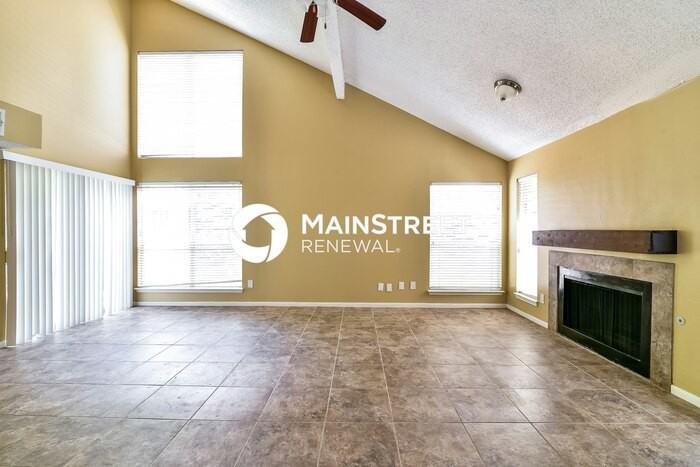 8403 Everseen Ln - Photo 5 of 18