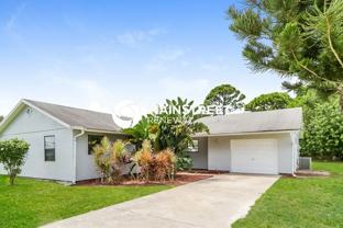 646 Sw Byron St - Photo 1 of 1