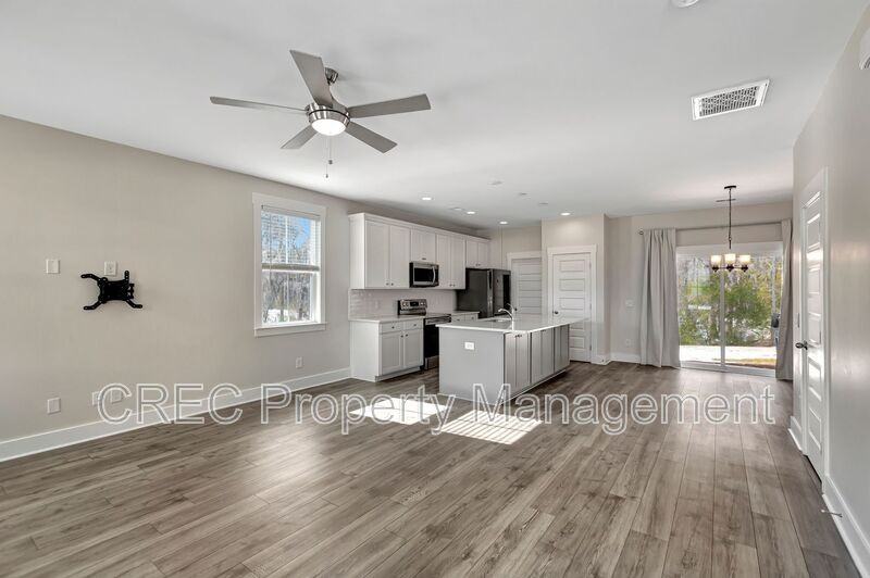 7811 Park Gate Dr - Photo 2 of 30