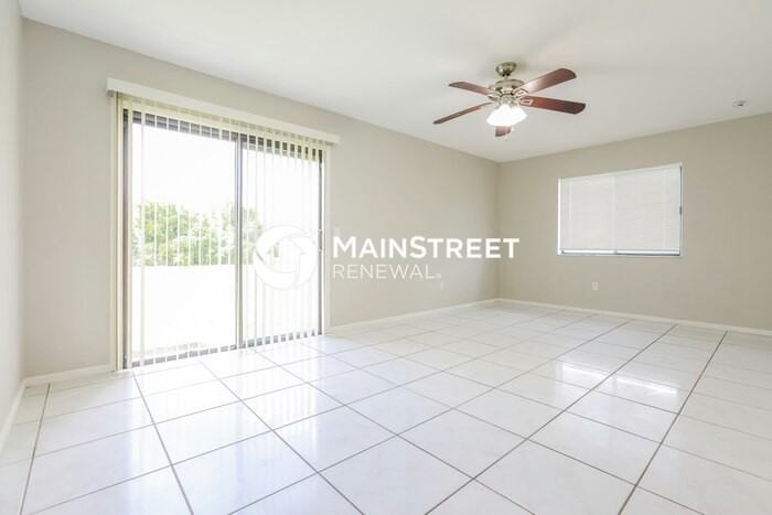 7517 Lyncrest St - Photo 3 of 16