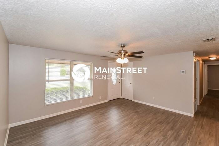 1692 Mary Beth Dr - Photo 4 of 16