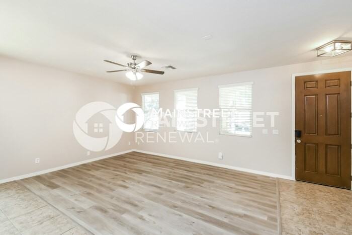 4055 E Tulsa St - Photo 4 of 16