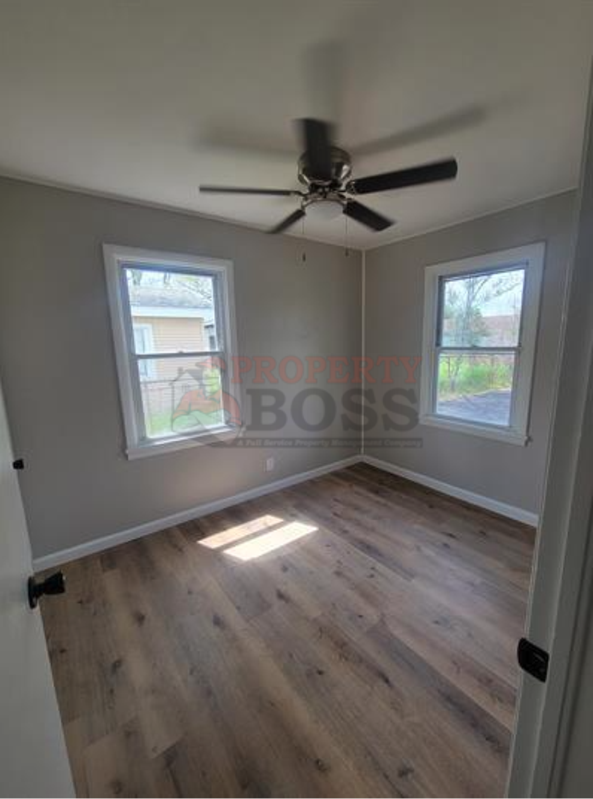 2010 Vermont St - Photo 2 of 6