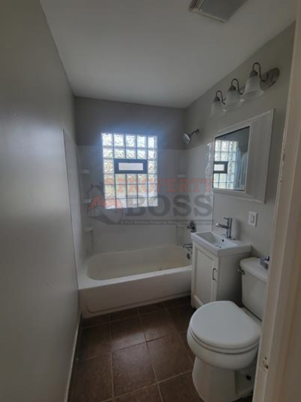 2010 Vermont St - Photo 3 of 6