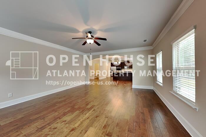 3770 Brookhollow Dr - Photo 4 of 27