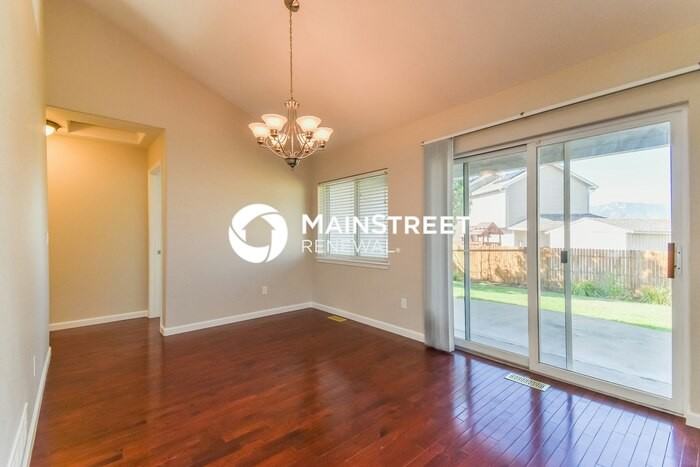 1650 Leyburn Dr - Photo 5 of 17