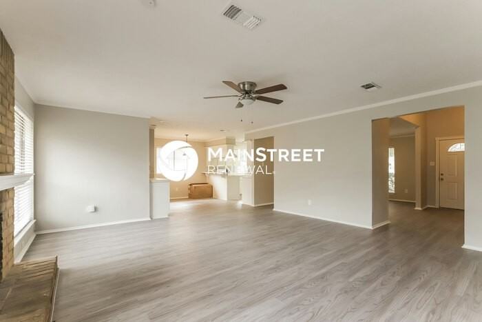 1335 Westgreen Blvd - Photo 5 of 17