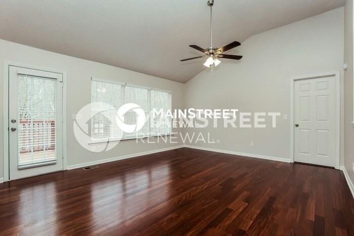 7444 Penngrove Ln - Photo 4 of 17