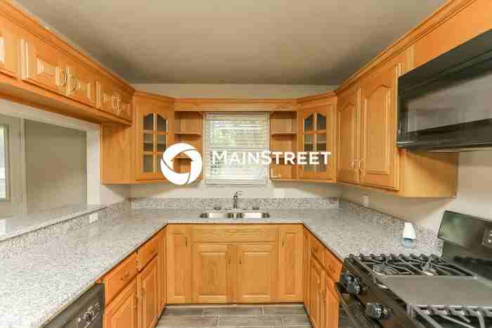 717 Ponderosa Dr - Photo 4 of 16