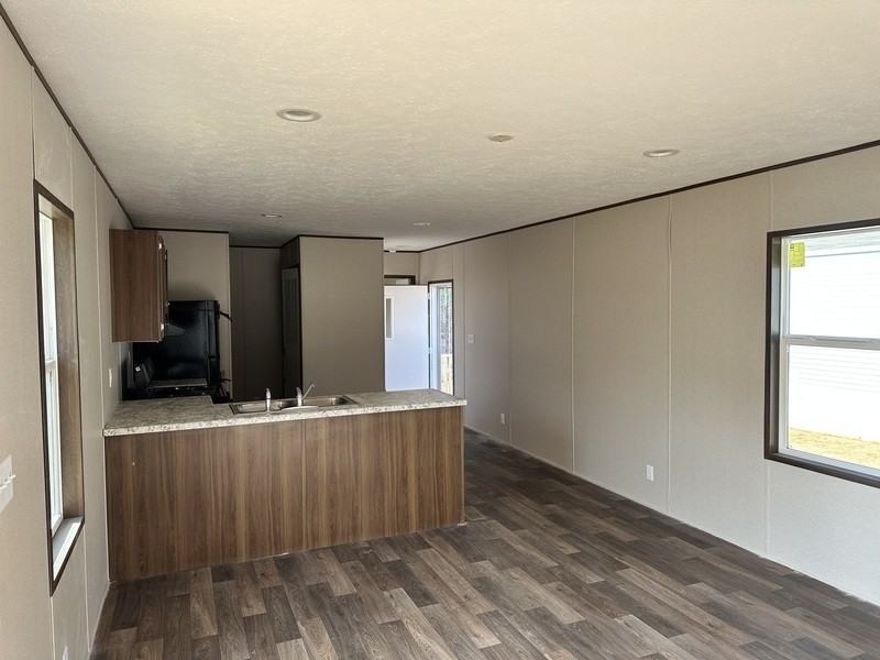 3525 E Elizabethtown Rd - Photo 3 of 4