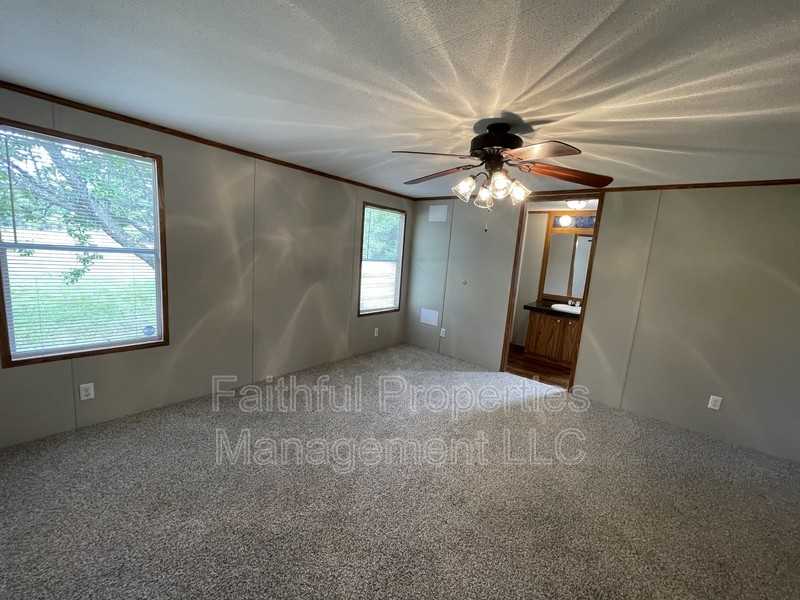 19006 County Road 4137 - Photo 2 of 10