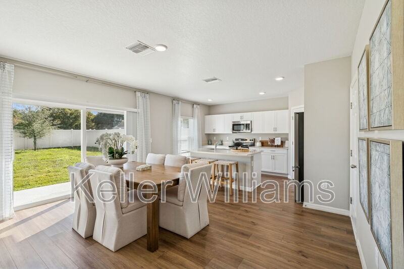 601 Ambleside Dr - Photo 6 of 35