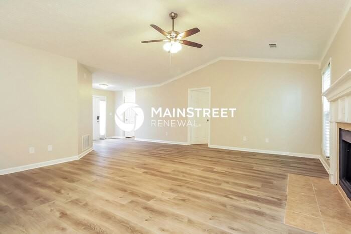 11890 Harbour Town Pkwy - Photo 4 of 17