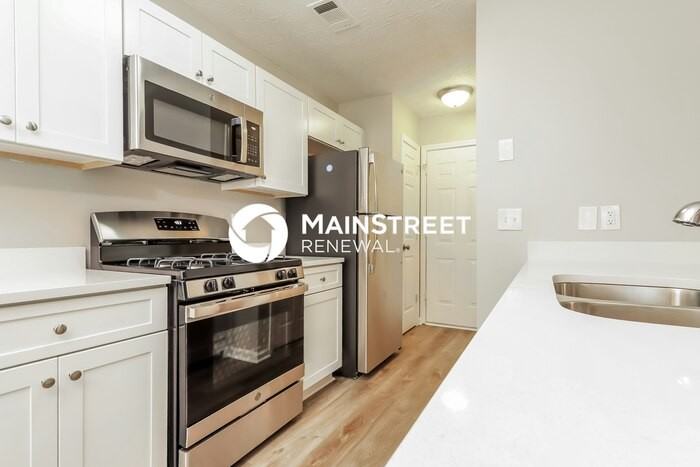 11890 Harbour Town Pkwy - Photo 7 of 17