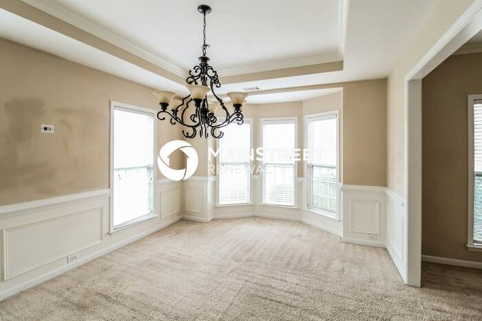 1629 Prospect Pl - Photo 6 of 17