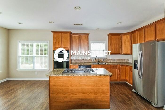 1629 Prospect Pl - Photo 7 of 17