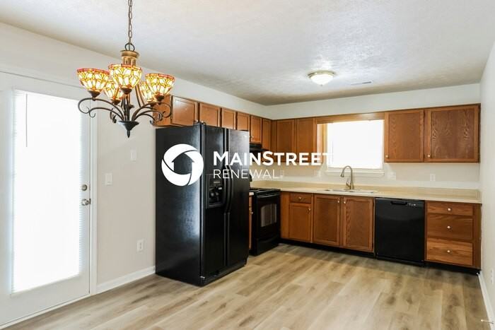 922 Pebble Creek Dr - Photo 7 of 16