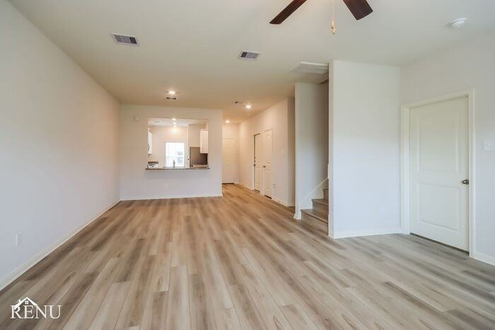 10461 Sweetwater Creek Dr - Photo 6 of 20