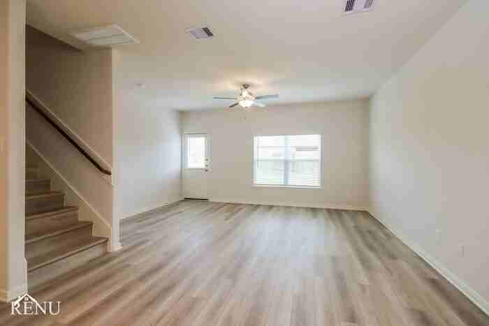 10461 Sweetwater Creek Dr - Photo 7 of 20