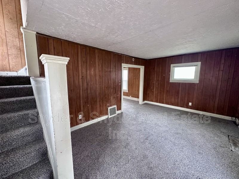 208 Denver St - Photo 2 of 12