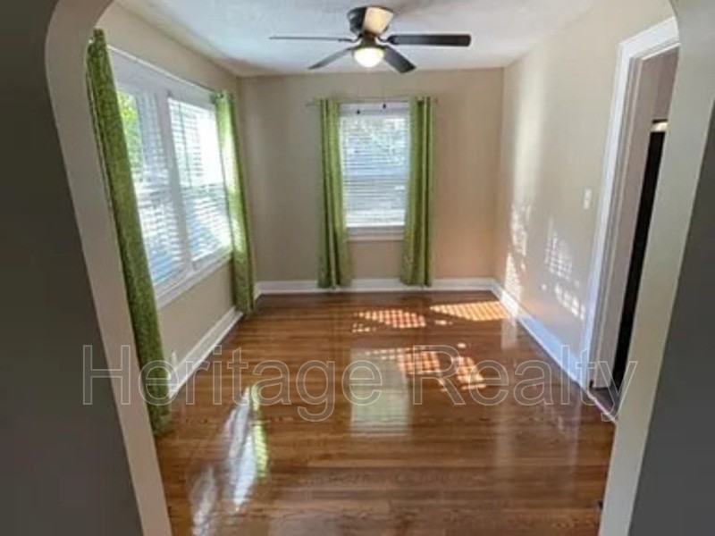 3201 Avondale Ave - Photo 5 of 10