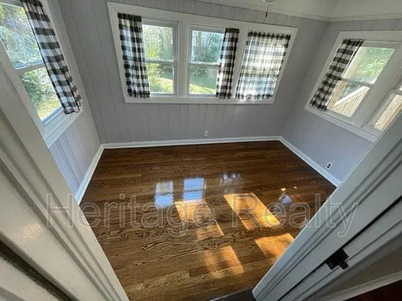 3201 Avondale Ave - Photo 7 of 10