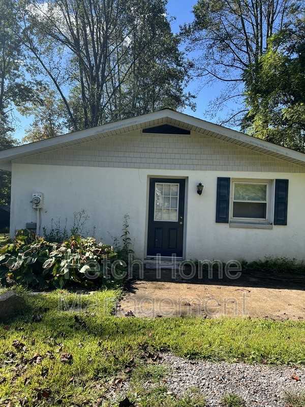 1272 Park Rd - Photo 2 of 24