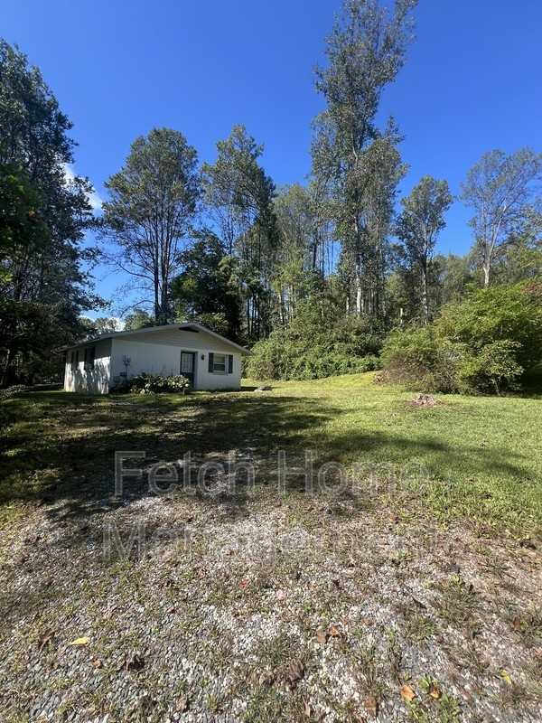 1272 Park Rd - Photo 3 of 24