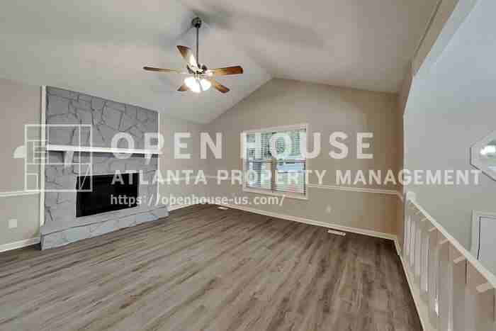 4171 Woodcrest Dr - Photo 4 of 24