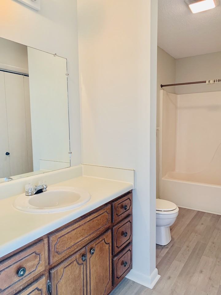 105 Crestview Dr #A - Photo 6 of 16