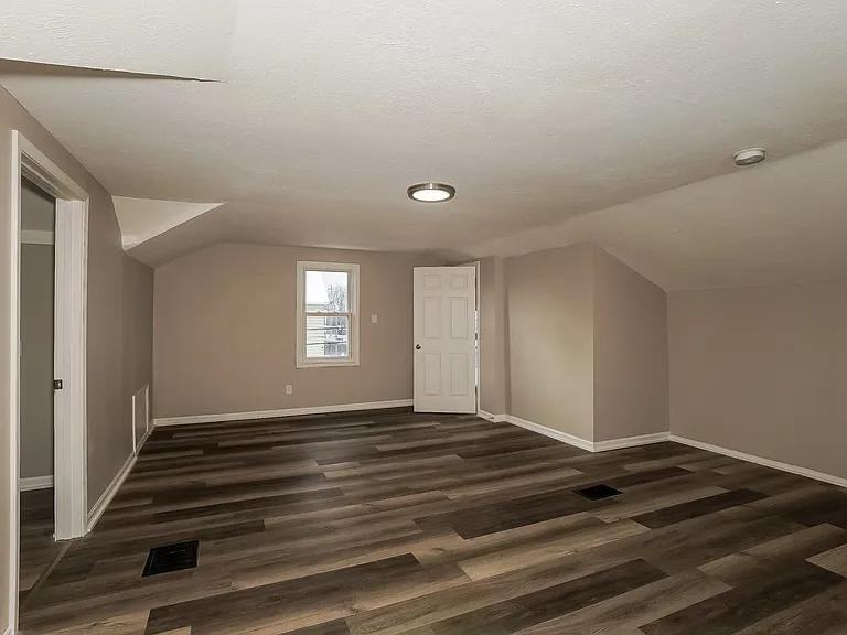 3203 W Parkland Blvd #NA - Photo 3 of 5