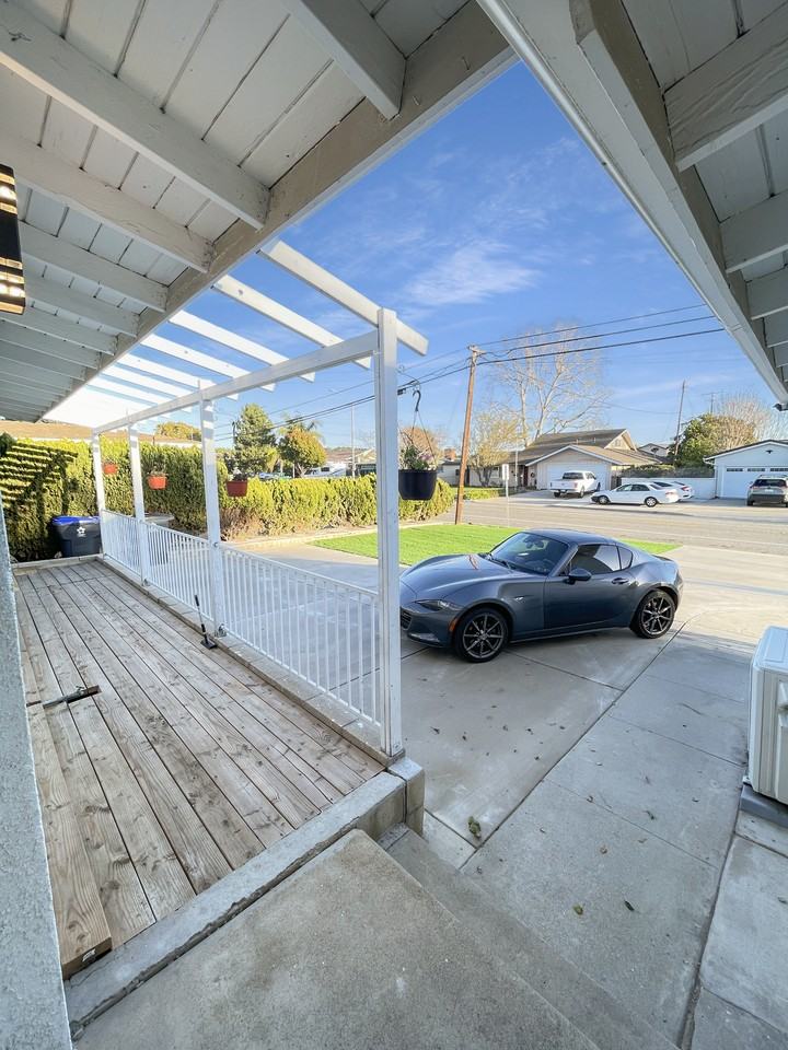 1237 W Laster Ave #NA - Photo 2 of 13