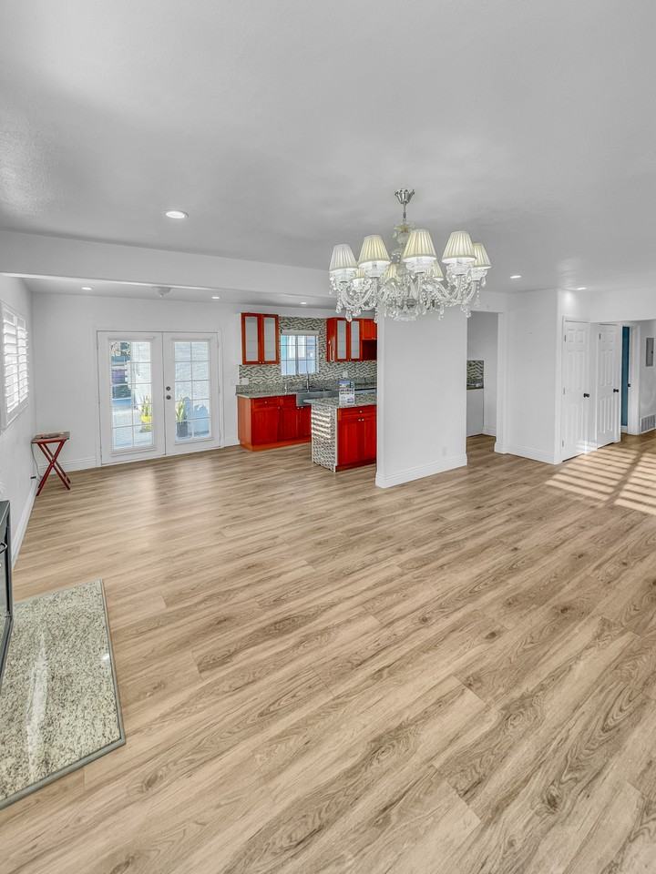 1237 W Laster Ave #NA - Photo 6 of 13