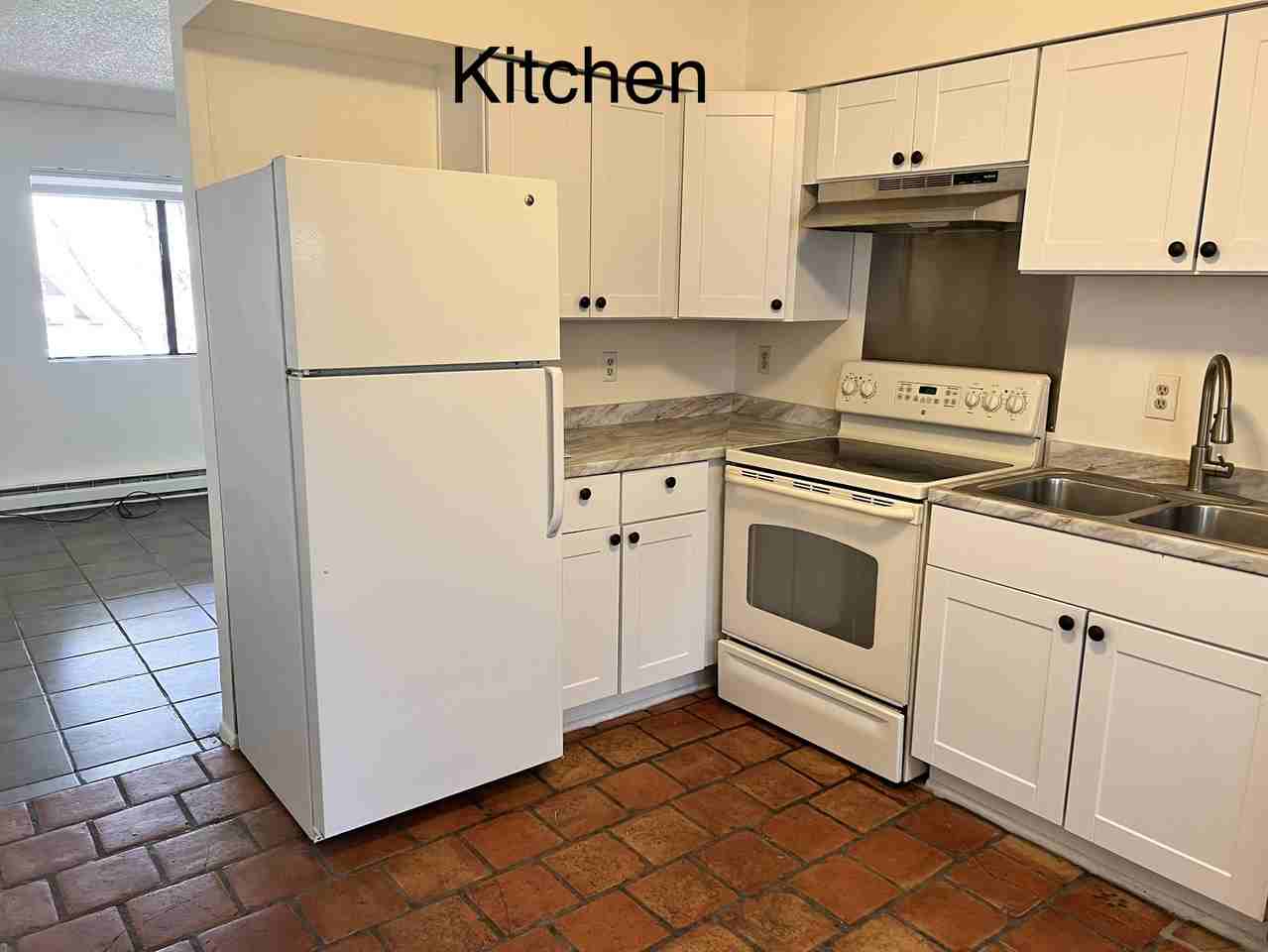 219 W Oak Ave #103 - Photo 5 of 9