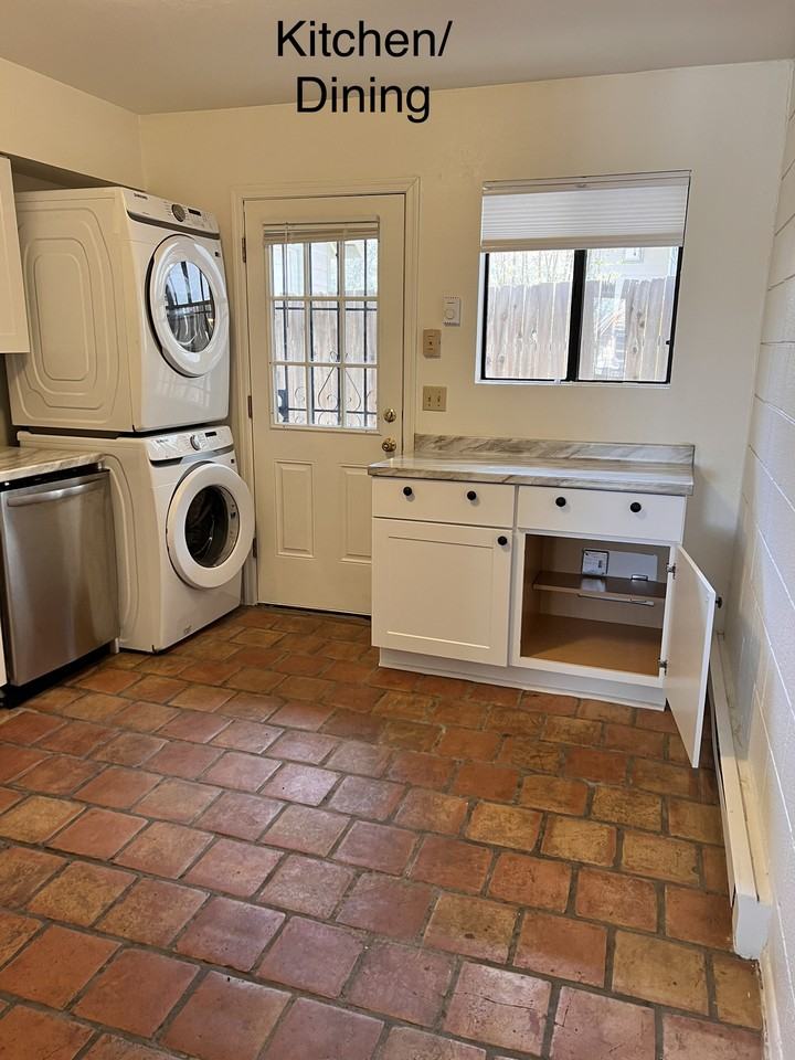 219 W Oak Ave #103 - Photo 6 of 9