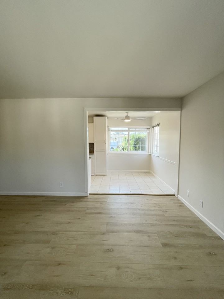 982 Rose Ave #NA - Photo 5 of 20