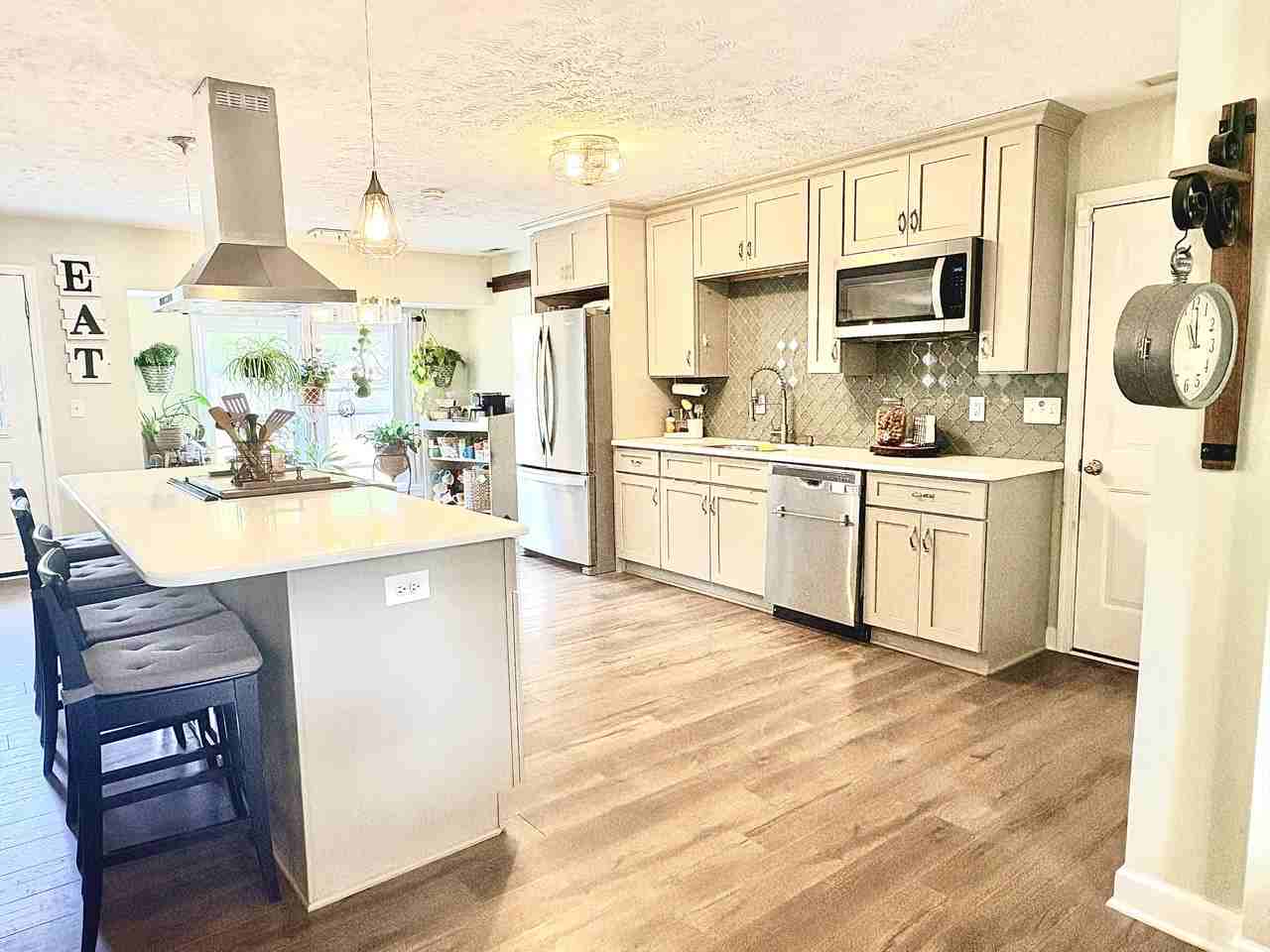 372 Woodberry Cir #NA - Photo 2 of 13