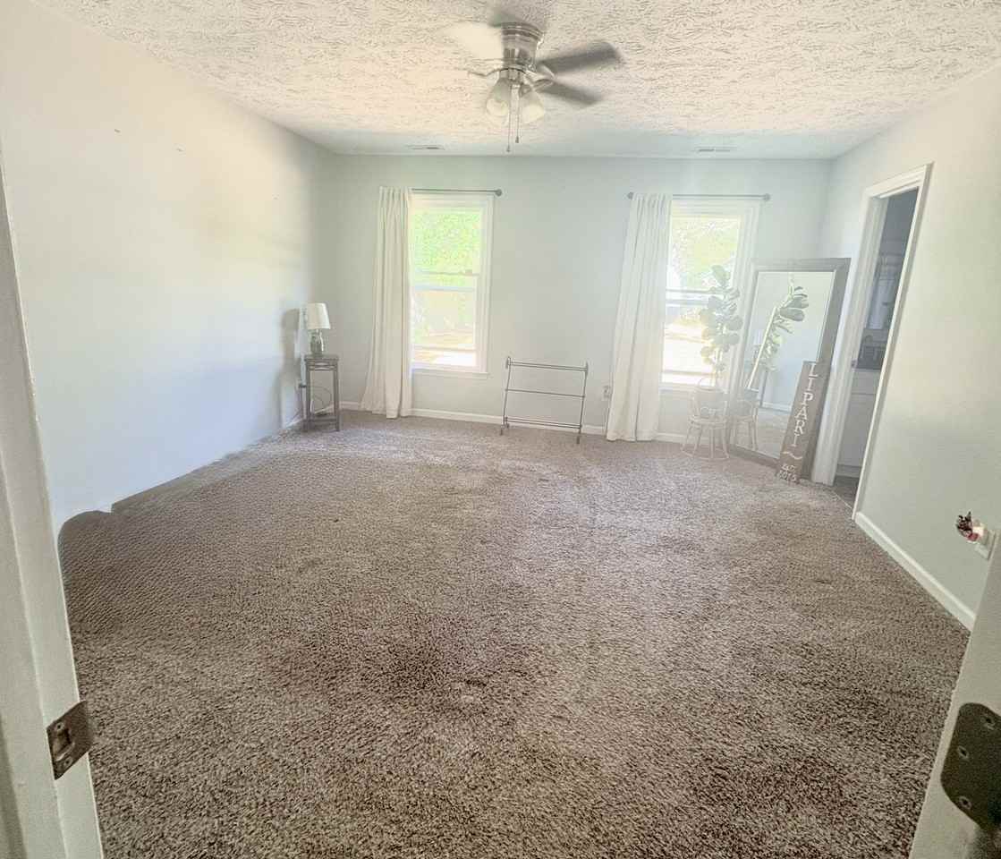 372 Woodberry Cir #NA - Photo 7 of 13