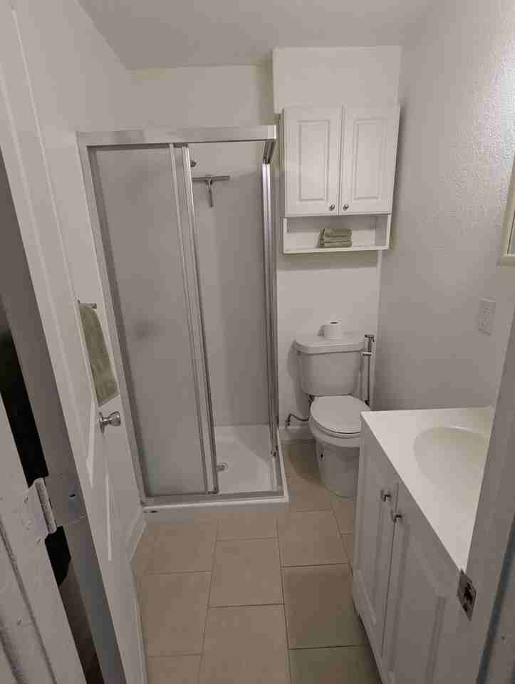 3120 57th St S Apt B #NA - Photo 2 of 4