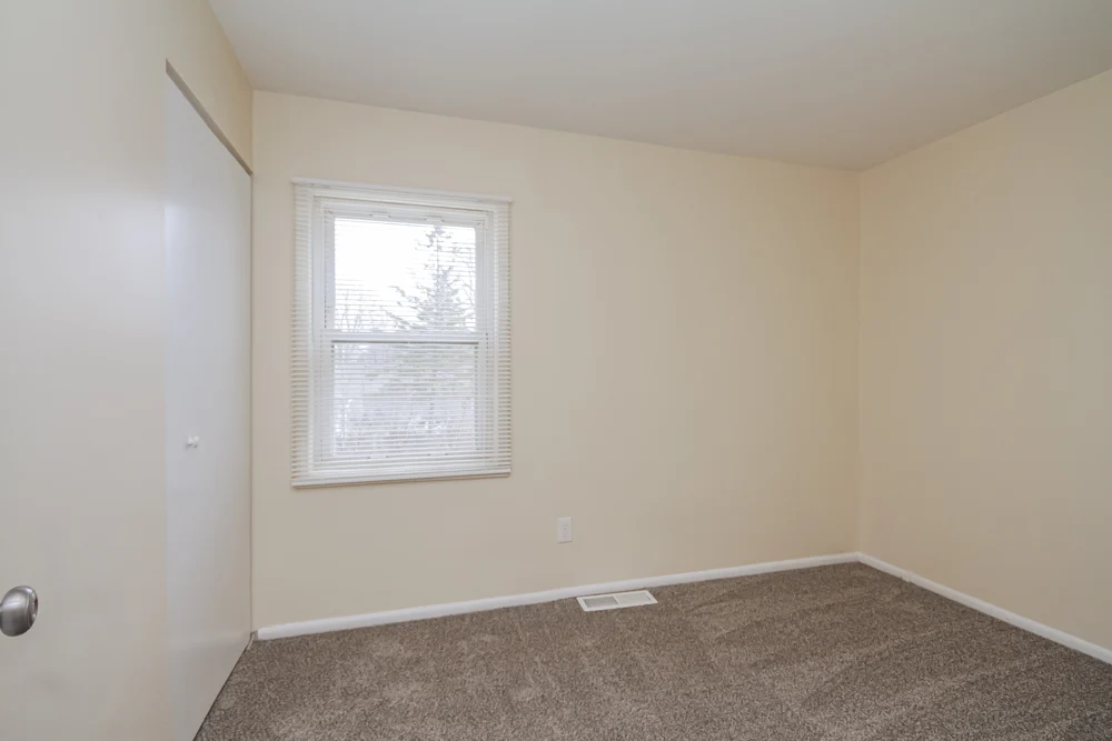 938 Dartmouth Ave #NA - Photo 3 of 10