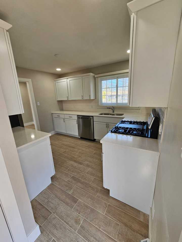 2340 W 21st Ave #NA - Photo 5 of 13