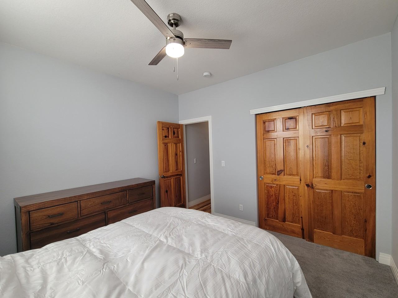 2807 S Nelson St #NA - Photo 3 of 32