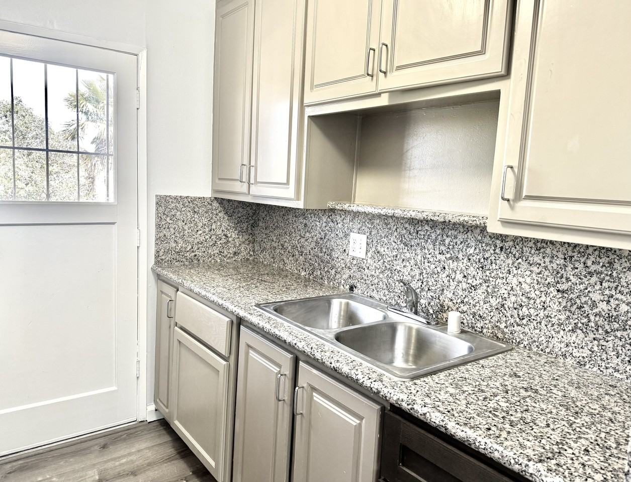 4549 Greenholme Dr #4 - Photo 4 of 23