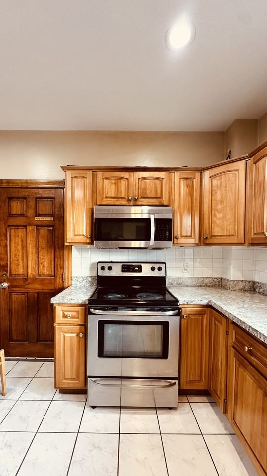 422 Charles St #2 - Photo 2 of 10