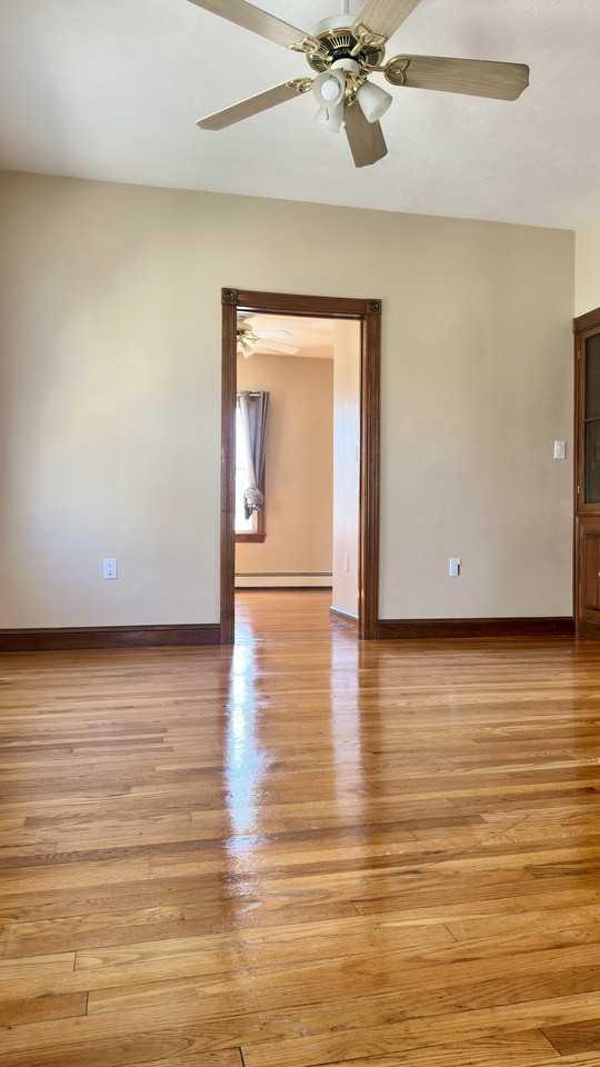 422 Charles St #2 - Photo 5 of 10