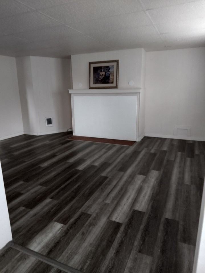 1927 W 2nd Ave #1 - Photo 2 of 6