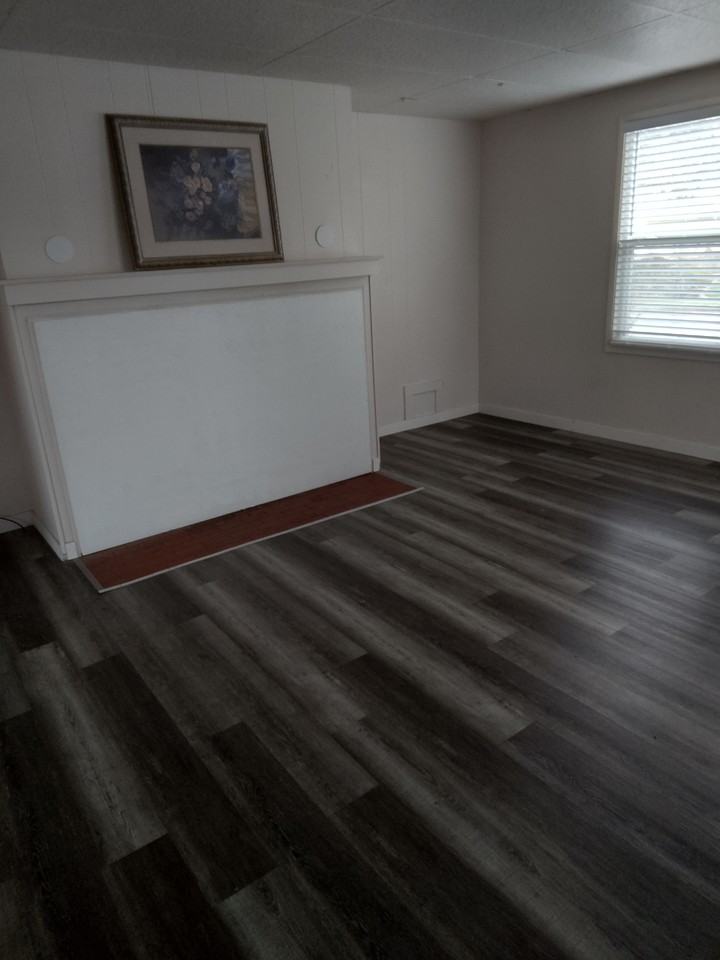 1927 W 2nd Ave #1 - Photo 4 of 6